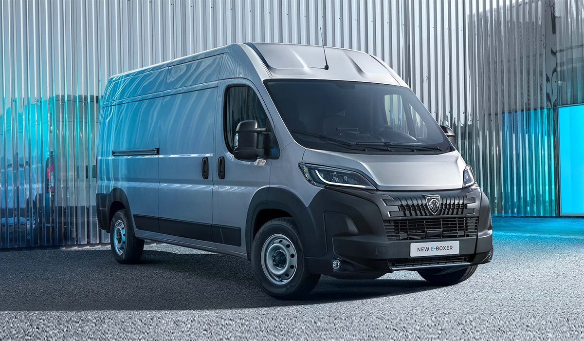 Noleggio-a-lungo-termine-Fashion-Car-Cinisi-Peugeot Boxer